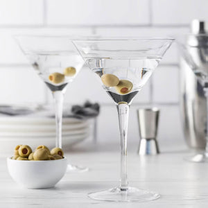 Awildian Martini garnished with olives | Cocktail Collective 