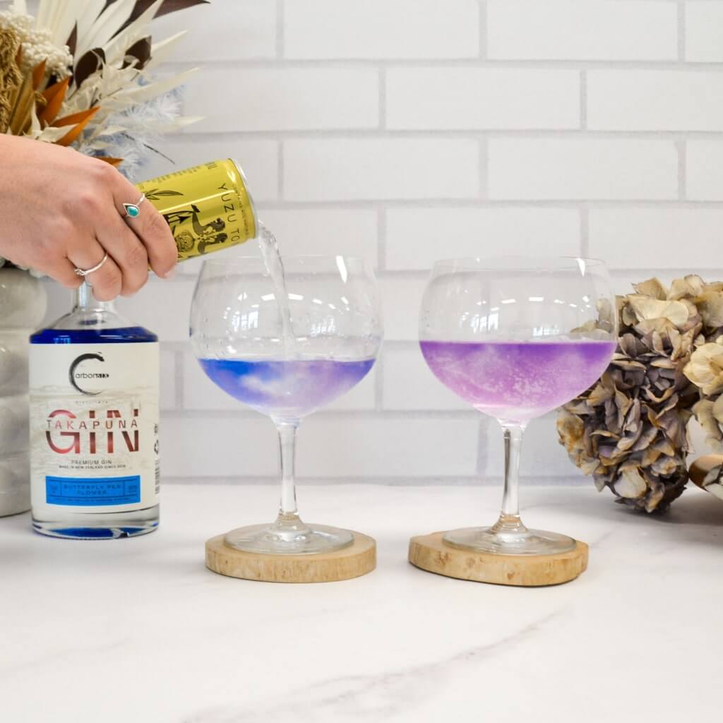 Carbon 6 Takapuna Butterfly Pea Gin 700ml